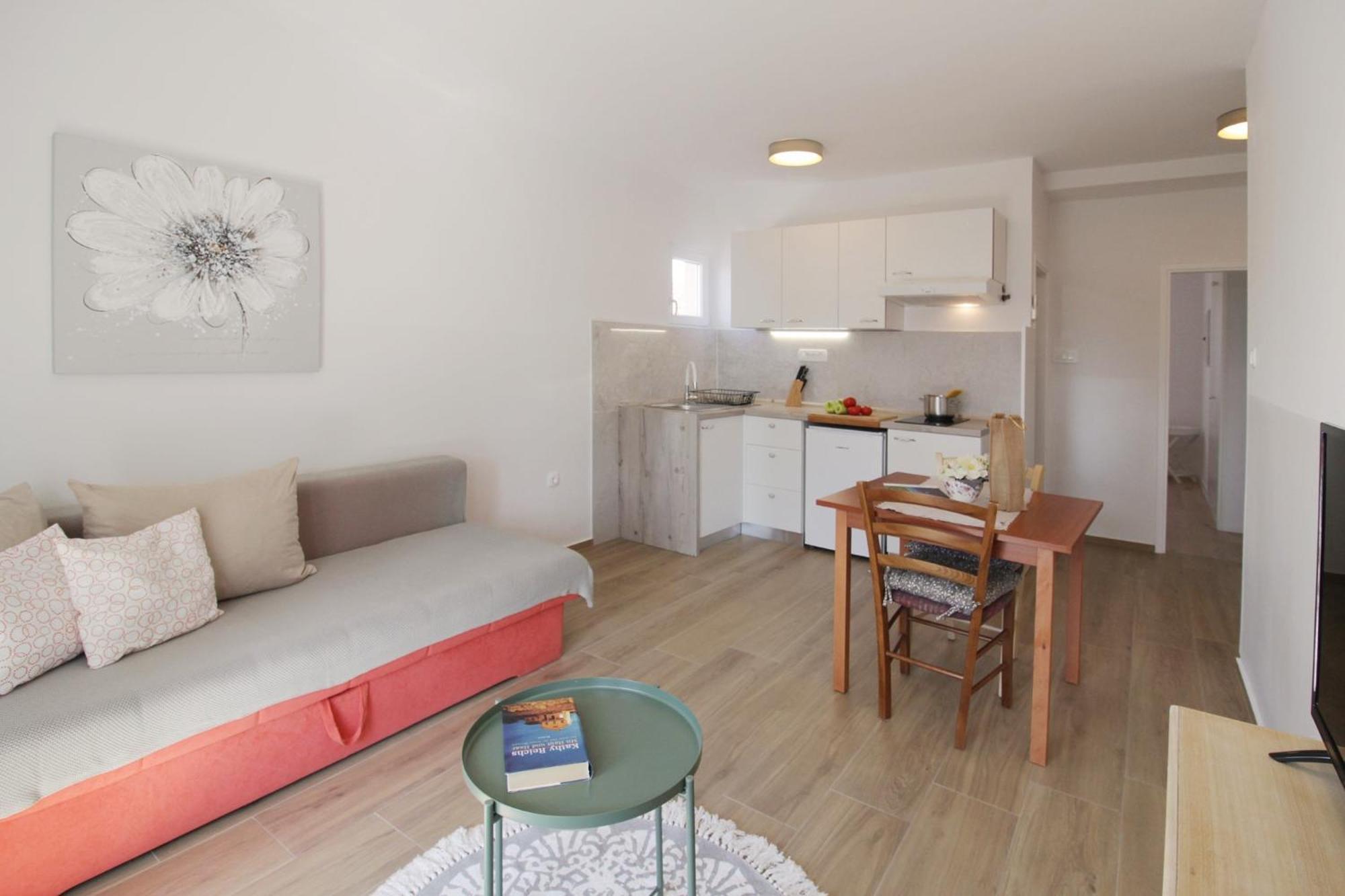 Apartments House Pinezic Malinska Habitación foto